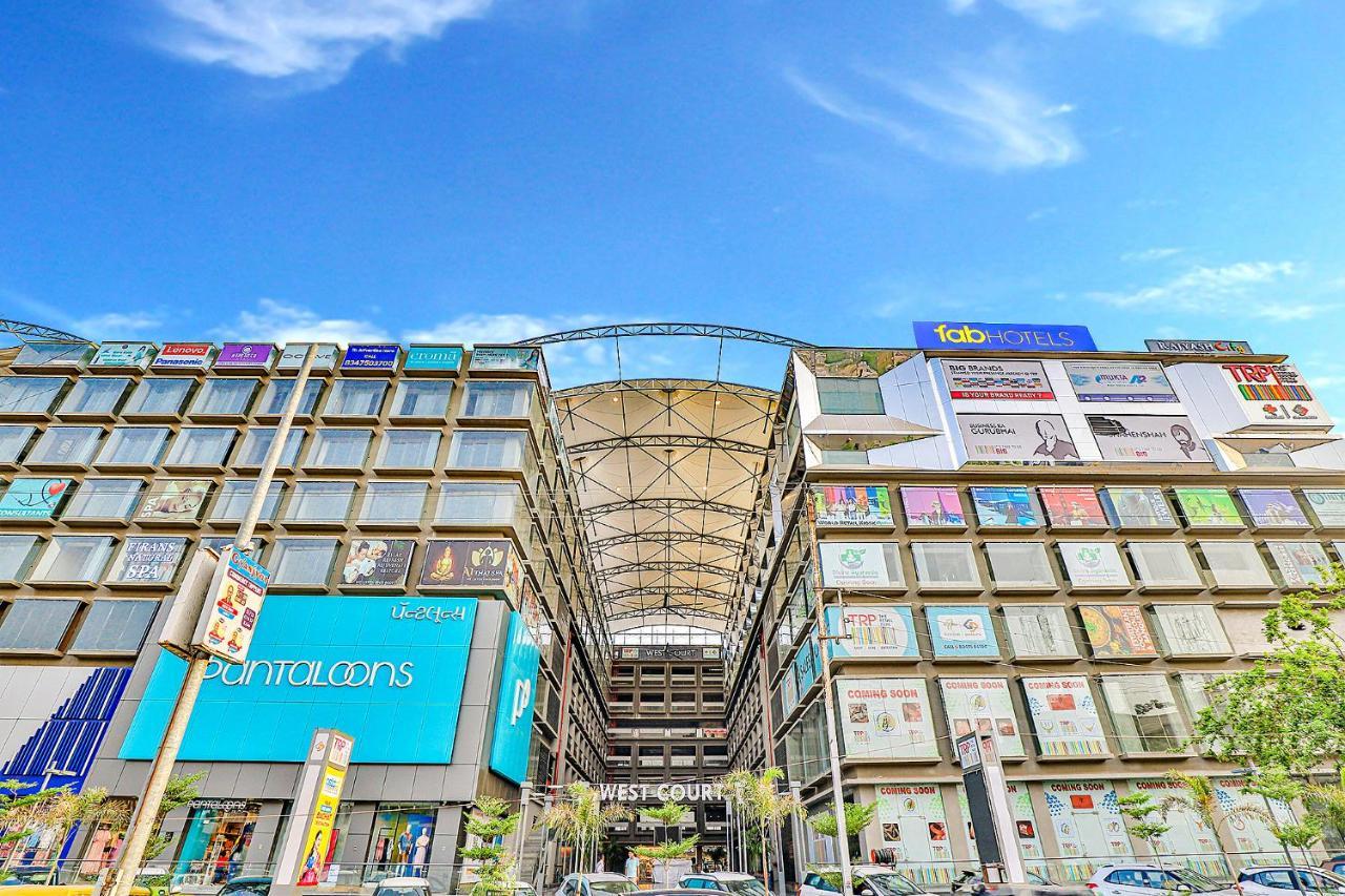 Fabhotel Parkland A 아흐메다바드 외부 사진