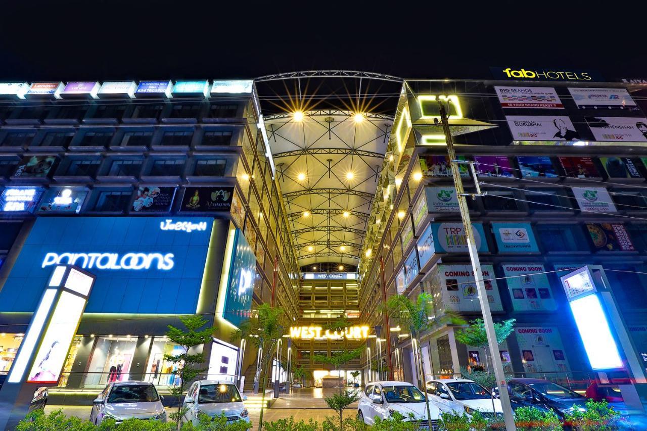 Fabhotel Parkland A 아흐메다바드 외부 사진